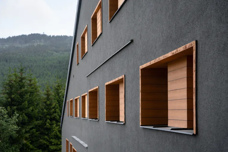 Dämmung als Hitzeschutz: Kühle Räume im Hochsommer Bild: Dämmung als Hitzeschutz: Kühle Räume im Hochsommer