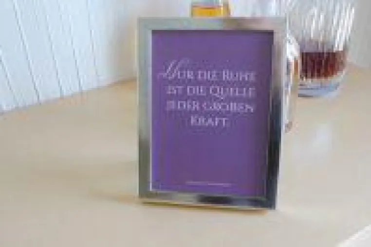 Poster und Postkarten mit anspruchsvollen Zitaten und Aphorismen. Die eigene Wohnung individuell gestalte Bild: Poster und Postkarten mit anspruchsvollen Zitaten und Aphorismen. Die eigene Wohnung individuell gestalte