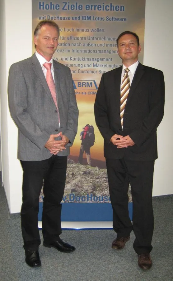 v. l. n. r.: Andy Odermatt, Geschäftsführer Prometheus Informatik AG und Wolfgang Brugger, Geschäftsführer DocHouse GmbH