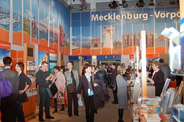 Bild: Berliner informieren sich über Müritz & Mecklenburgische Seenplatte - ITB 2009 präsentiert neue Urlaubsideen