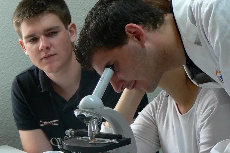 Karrierechancen durch Weiterbildung zum Lebensmitteltechniker Bild: Karrierechancen durch Weiterbildung zum Lebensmitteltechniker
