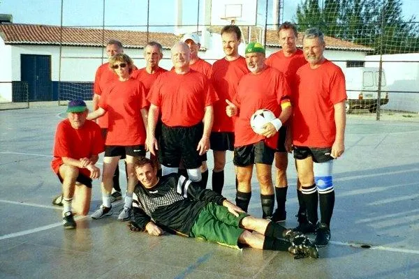 Gemeinsam zum Fußballspielen nach Brasilien Bild: Gemeinsam zum Fußballspielen nach Brasilien