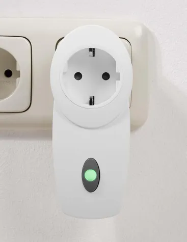 Bild: ABUS Secvest Funksteckdose – steuert bequem Lampen & Co.