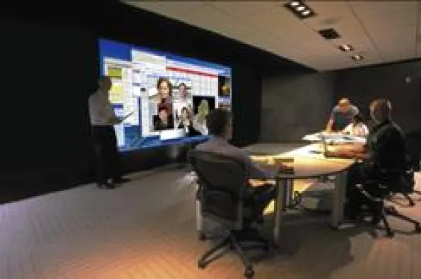 Bild: TANDBERG und Barco kündigen HD-Tele-Collaboration Lösung an