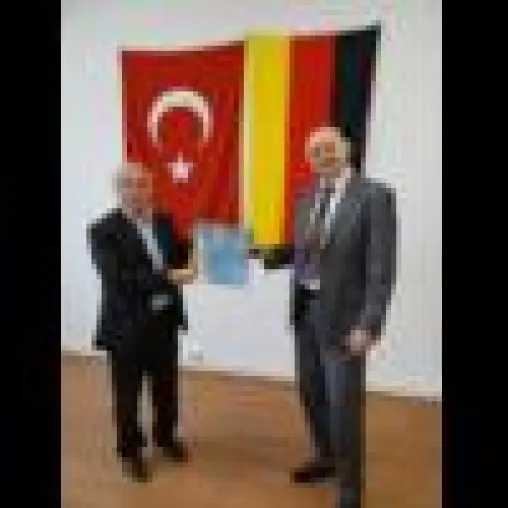 Bild: Die Türkische Gemeinde in Schleswig-Holstein ist zertifiziert