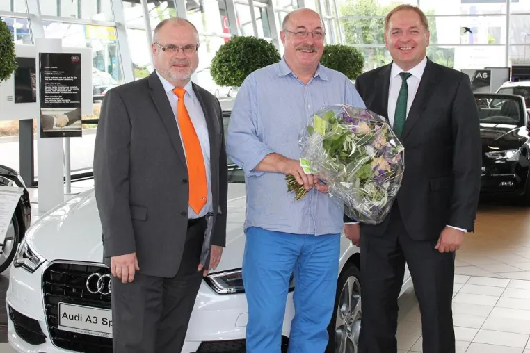 Bild: Kunde der Volksbank Mittelhessen gewinnt neuen Audi A3