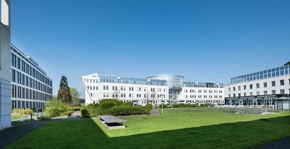 Auf dem DLR-Campus in Bonn-Oberkassel erwartete den Besucher am 17. September ein buntes Programm: Informationen rund um Forschung, Innovation und Bildung, Mitmach-Aktionen, Talks und Live-Musik (Mart