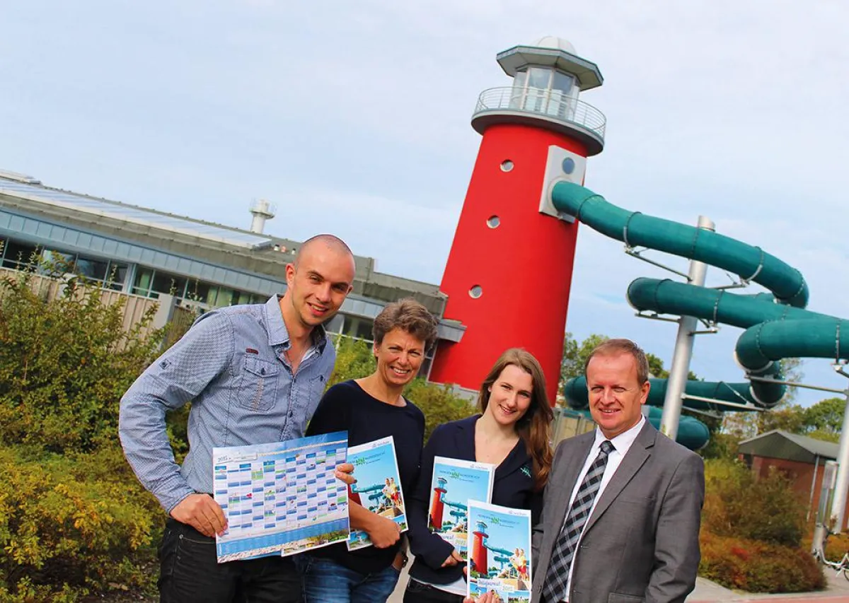 (v.r.n.l.): Kurdirektor Claudio P. Schrock-Opitz mit Carina Helmers, Andrea Kölber und Carsten Lippe