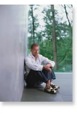 Fashion To Go - „Footprints by Til Schweiger“ Bild: Fashion To Go - „Footprints by Til Schweiger“