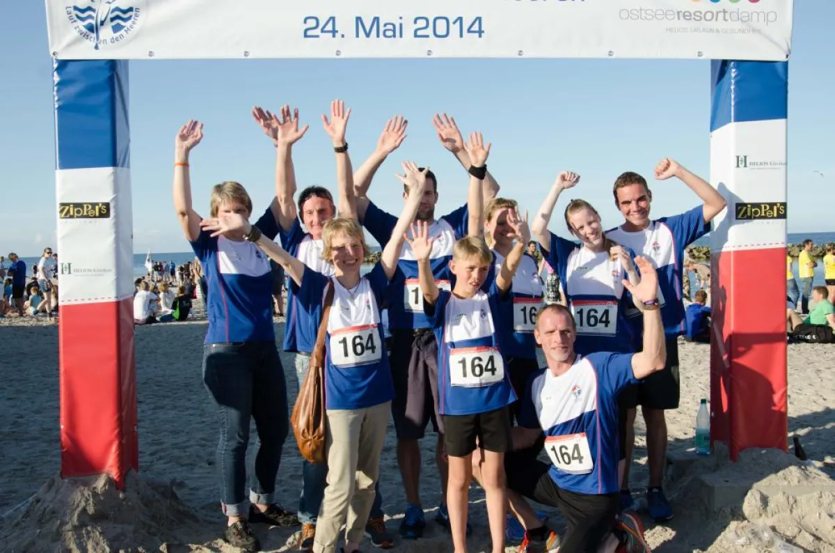 Nach dem Zieleinlauf beim 9. Lauf zwischen den Meeren.