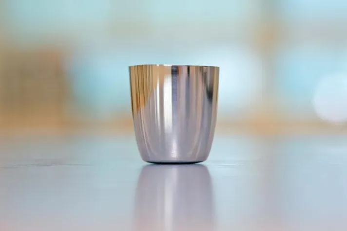 Platintiegel - kleine und große Helfer fürs Labor (Achema 2009) Bild: Platintiegel - kleine und große Helfer fürs Labor (Achema 2009)