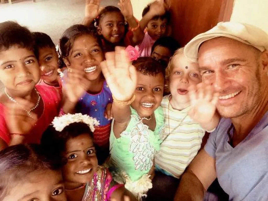 (Foto: S. Rau, hl-studios, Berlin): Die Kinder von ?Heartkids-Home? freuen sich über die Spenden