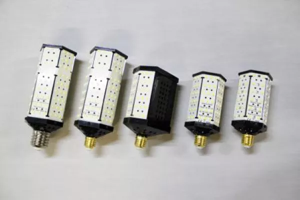 Bild: Helecta stellt neues LED Leuchtmittel für die Straßenbeleuchtung vor