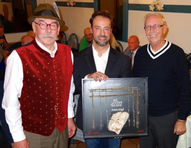 AfD-Mitgliedertreffen des Kreises Neuwied - Referat: Deutsche Demokratiebewegungen von 1832 - 1989 Bild: AfD-Mitgliedertreffen des Kreises Neuwied - Referat: Deutsche Demokratiebewegungen von 1832 - 1989