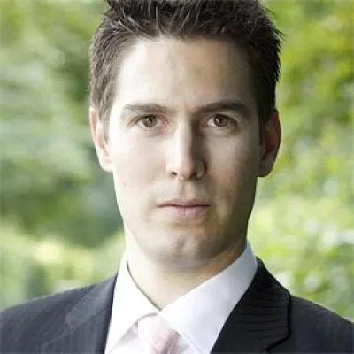 Bild: Nicolas Plögert von sharewise.com im Interview - „In Deutschland gibt es meistens keine 2. Chance.“