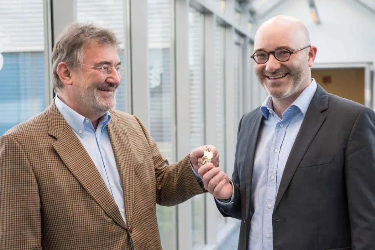 LIS-Firmengründer Hilmar Wagner (l.) überträgt seine Anteile auf Sohn Magnus Wagner (r.).