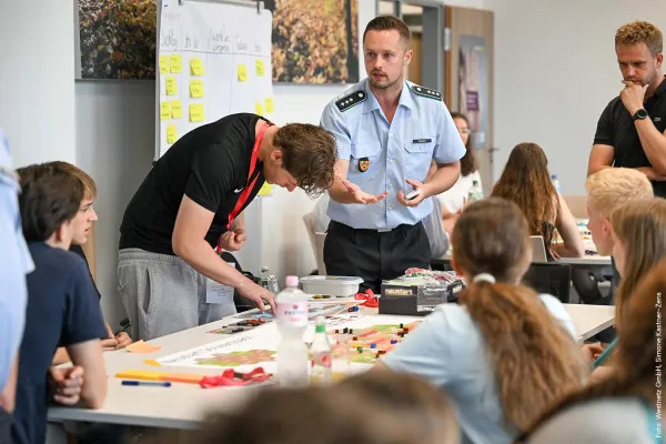 Bild: Pilotprojekt fördert Krisenkompetenz in Schulen