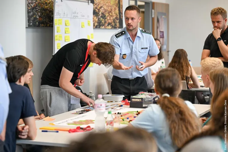 Bild: Pilotprojekt fördert Krisenkompetenz in Schulen
