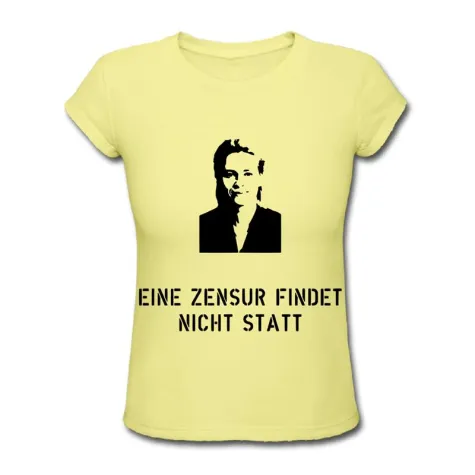 Politik hautnah - Die Rolle von T-Shirts im Superwahljahr 2009 Bild: Politik hautnah - Die Rolle von T-Shirts im Superwahljahr 2009