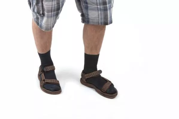 Bild: 8 Modesünden der Männer im Sommer