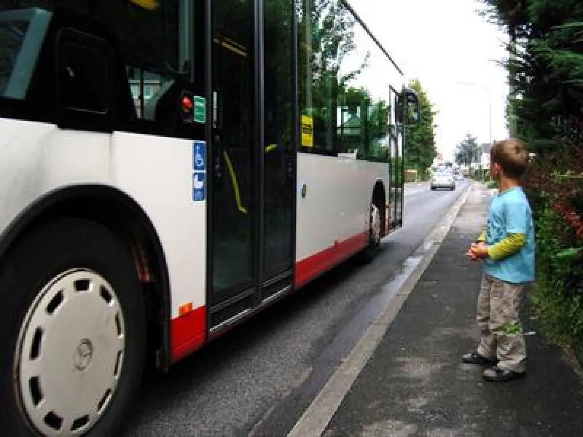 Die Überquerung der Leverkusener Straße ist gefährlich, besonders für Kinder