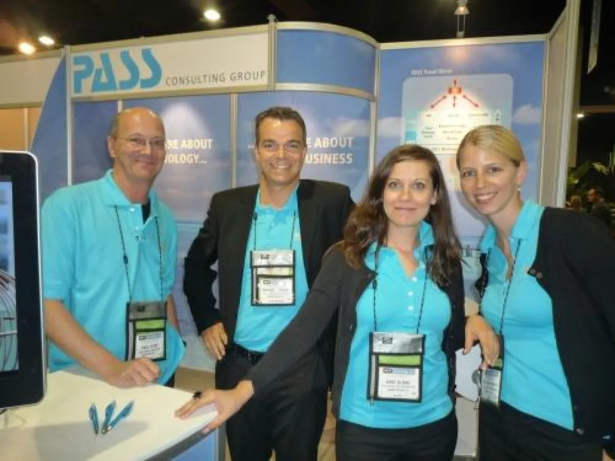 Paul Stief, Product Manager, Michael Strauß, Head of Business Unit Travel, Gabi Oldag, Junior Assistant Consultant und Anne-Kathrin Hanisch, Project Manager führten PASS VTO 2G auf der NBTA 2009 in Sa