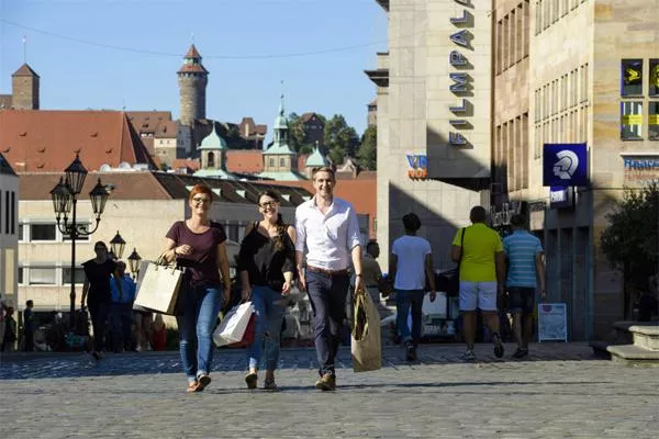 Bild: Tourismus bringt 2,1 Milliarden Umsatz in Nürnberg