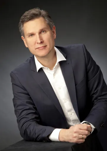 Bild: Oliver Schobert wird Chief Sales Officer bei adesso