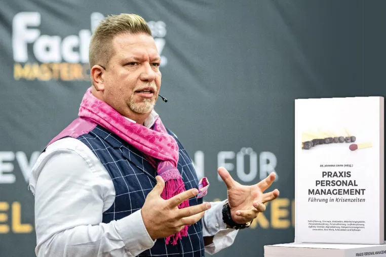 Führung in Krisenzeiten - Eine Thematik mit Bestsellergarantie Bild: Führung in Krisenzeiten - Eine Thematik mit Bestsellergarantie