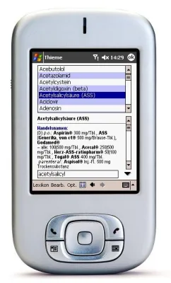 Bild: Arzneimittel-Datenbank für die Kitteltasche - Thieme Checkliste auf dem Handheld