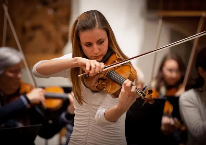 Bild: Elea Nick, Violine - aufstrebendes Geigentalent