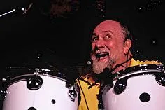 Bild: Fleetwood-Mac-Schlagzeuger spielt die Blues-Klassiker seiner berühmten Band live