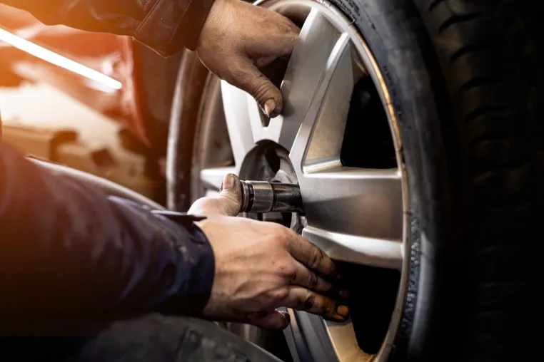 CHECK24 und REIFF Süddeutschland starten Werkstatt-Kooperation Bild: CHECK24 und REIFF Süddeutschland starten Werkstatt-Kooperation
