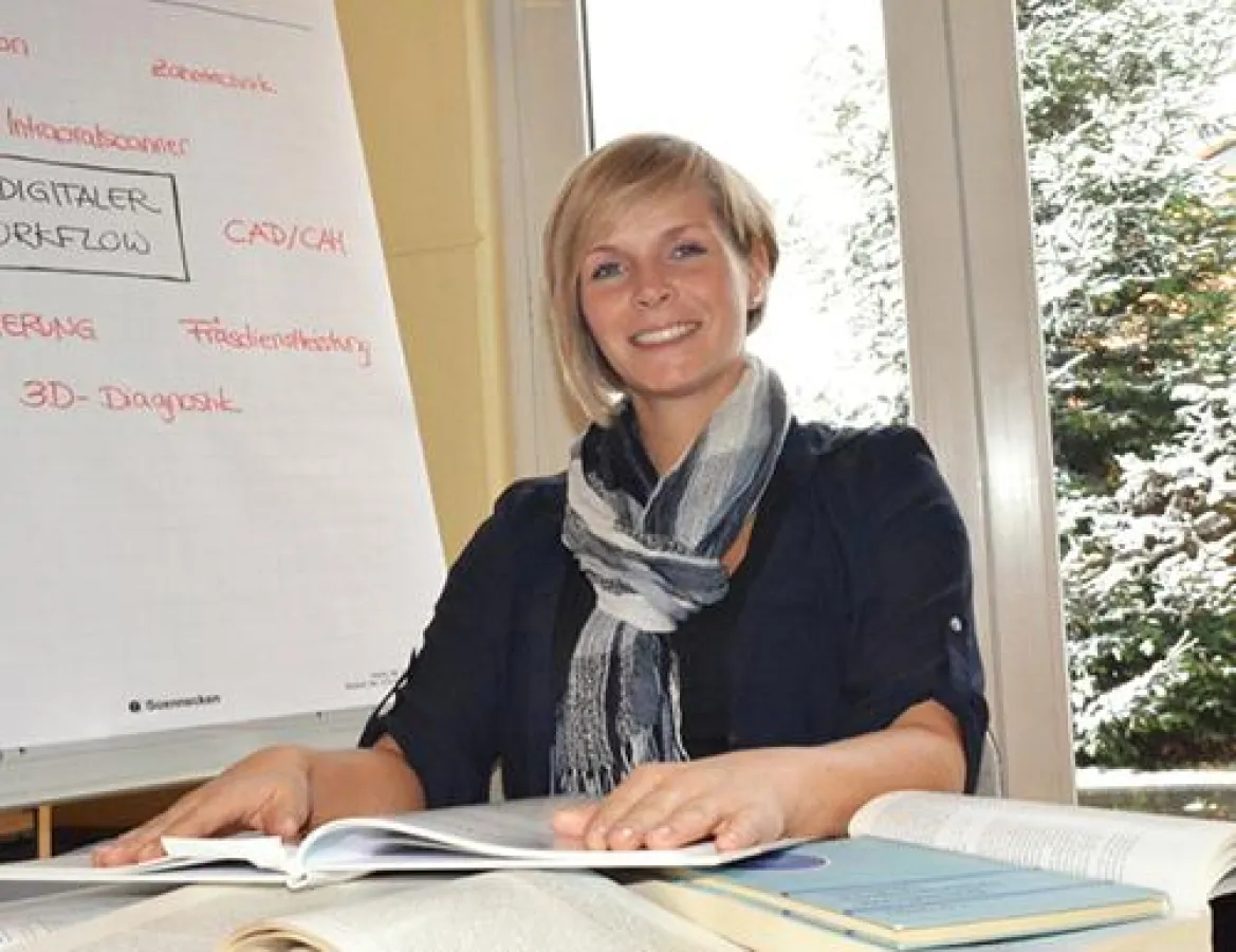 Adrienne Rüger, Kundenbetreuerin der Dotzauer Dental GmbH