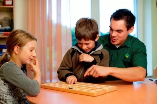 Bild: Arbeit und Kind unter einem Hut