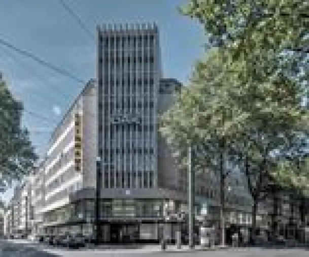 Bild: Düsseldorfer Innenstadt: Zustelldienst mietet über DIP-Partner AENGEVELT Flächen für Betriebsärzte