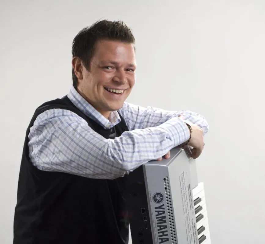 Yamaha Tyros5 Keyboard mit Denis Tegeder