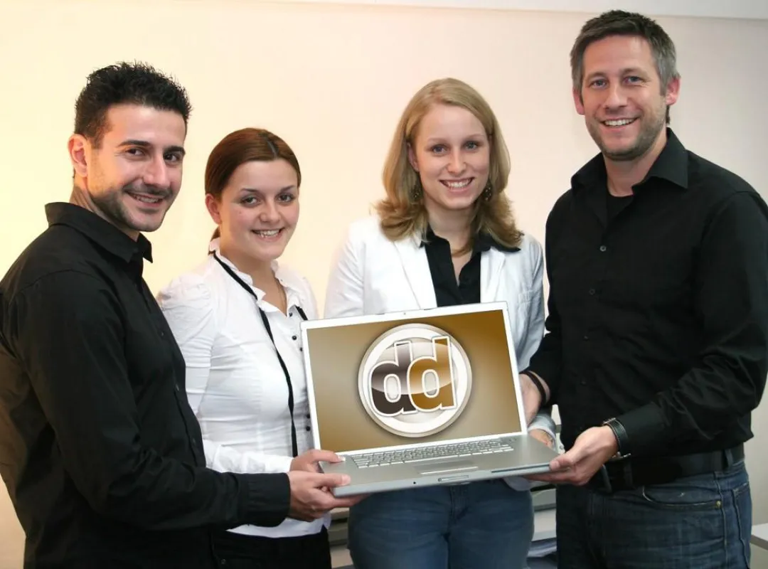 Das DruckDorado Team von links: Panagis Deftereos, Elvira Jesser, Julia Heyne und Markus Weber