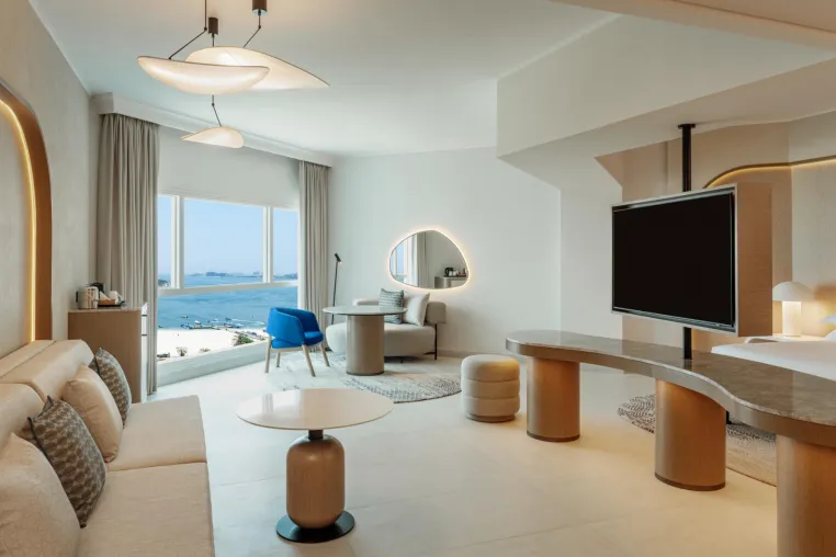 Sheraton Jumeirah Beach Resort: Eine Ikone für erschwinglichen Luxus in Dubai Bild: Sheraton Jumeirah Beach Resort: Eine Ikone für erschwinglichen Luxus in Dubai