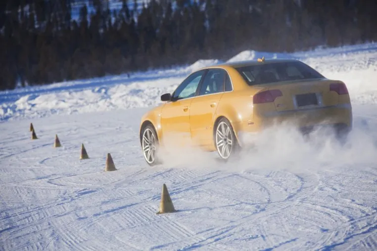 Bild: Winterreifen vom Schneematschspezialisten Nokian erfüllen härteste Anforderungen