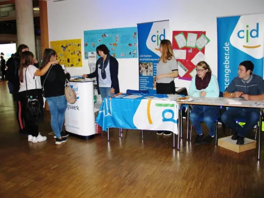 Bild: CJD Frechen bei den Berufsmessen in Bornheim und Bergheim