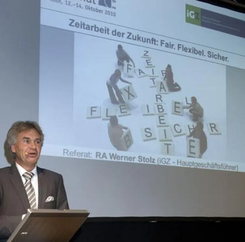 iGZ-Hauptgeschäftsführers RA Werner Stolz gewährte mit seinem Vortrag auf der Messe Zukunft Personal Einblicke in die Zeitarbeit.