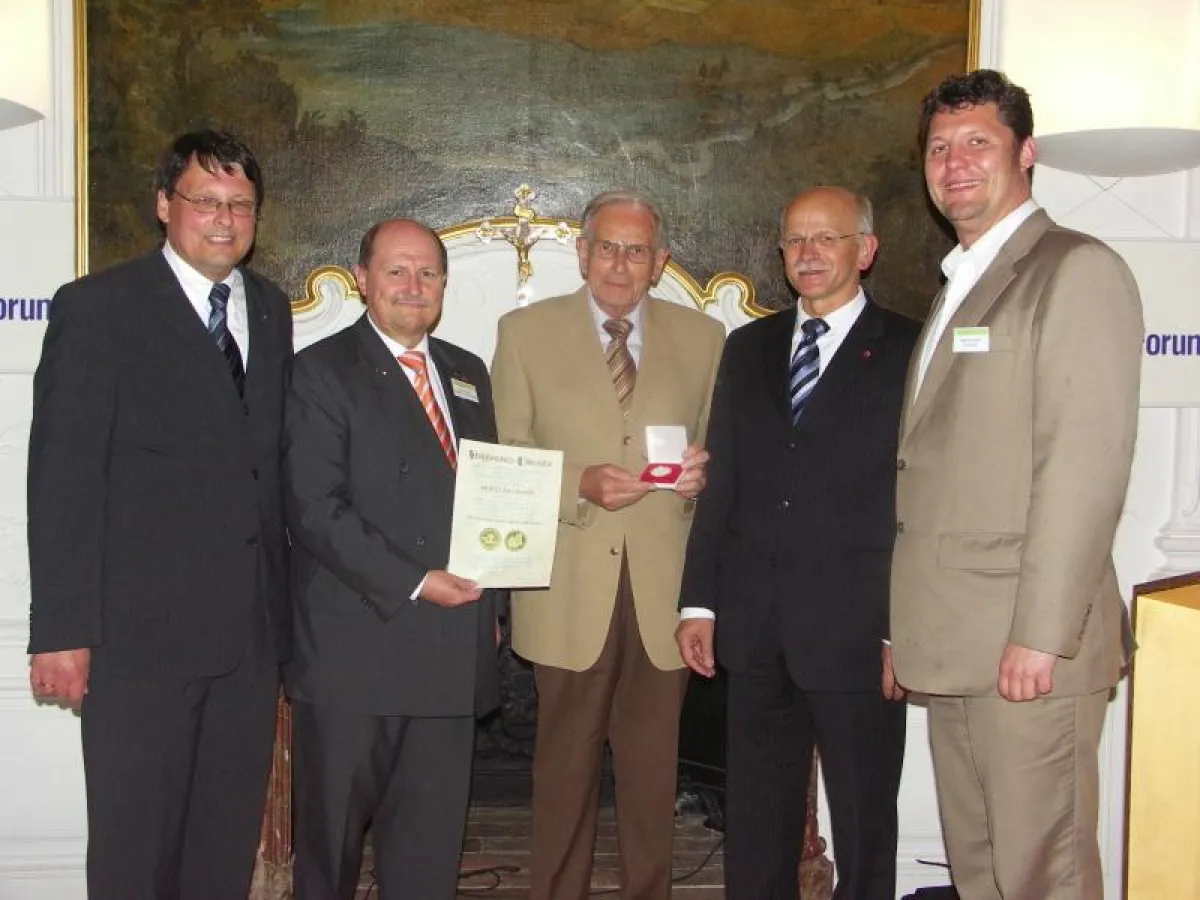 v.l. Dr. Klaus-Stefan Krieger (Vorsitzender Landesverband Bayern), Klaus-Dieter Engelhardt (stv. Landesvorsitzender Landesverband Bayern), Horst Baumann, Anton Grad (Bürgermeister Beilngries), Markus 