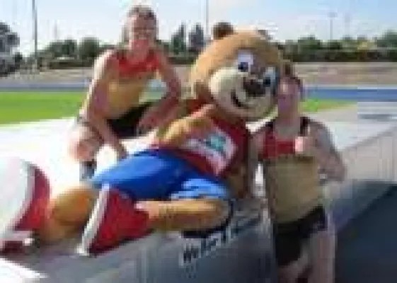 Leichtathletik-WM der Behinderten in Neuseeland: Blindenfreunde unterstützen sehbehinderte WM-Teilnehmer Bild: Leichtathletik-WM der Behinderten in Neuseeland: Blindenfreunde unterstützen sehbehinderte WM-Teilnehmer