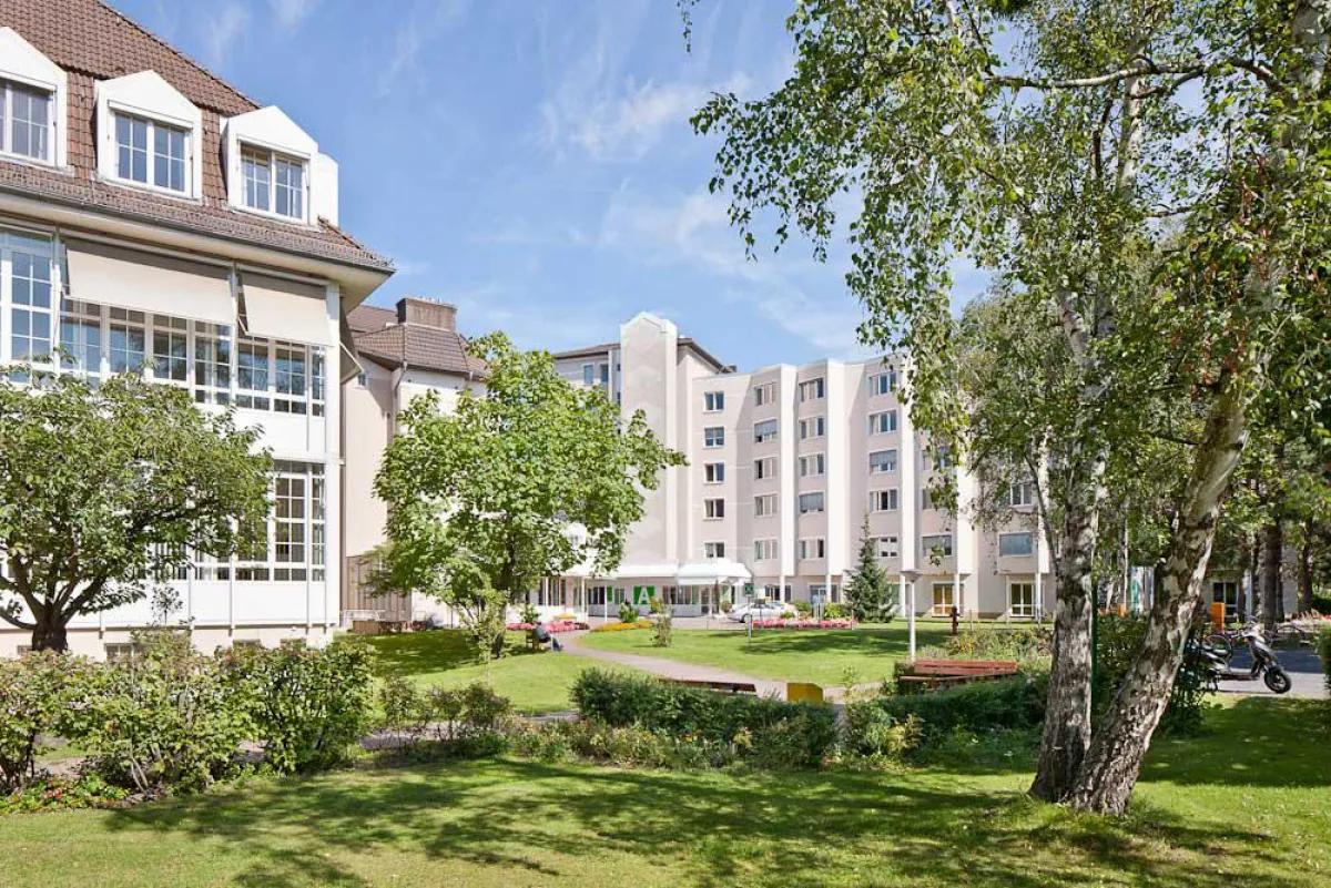 Das Krankenhaus Waldfriede in Berlin-Zehlendorf (c) Kai Abresch / rsplus.net