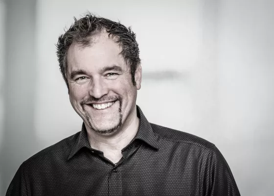 Bild: Band 2 von „SchubsEngel – Mut tut Gut“: Peter Jansen mit neuen achtsamen literarischen Texten