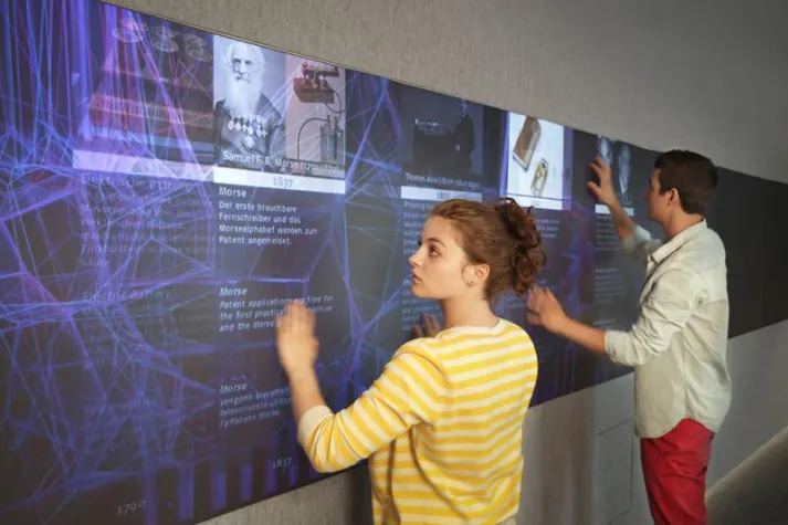 Bild: Von der Forschungsidee zum Hörimplantat