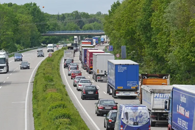 Bild: Streit um Blockabfertigung