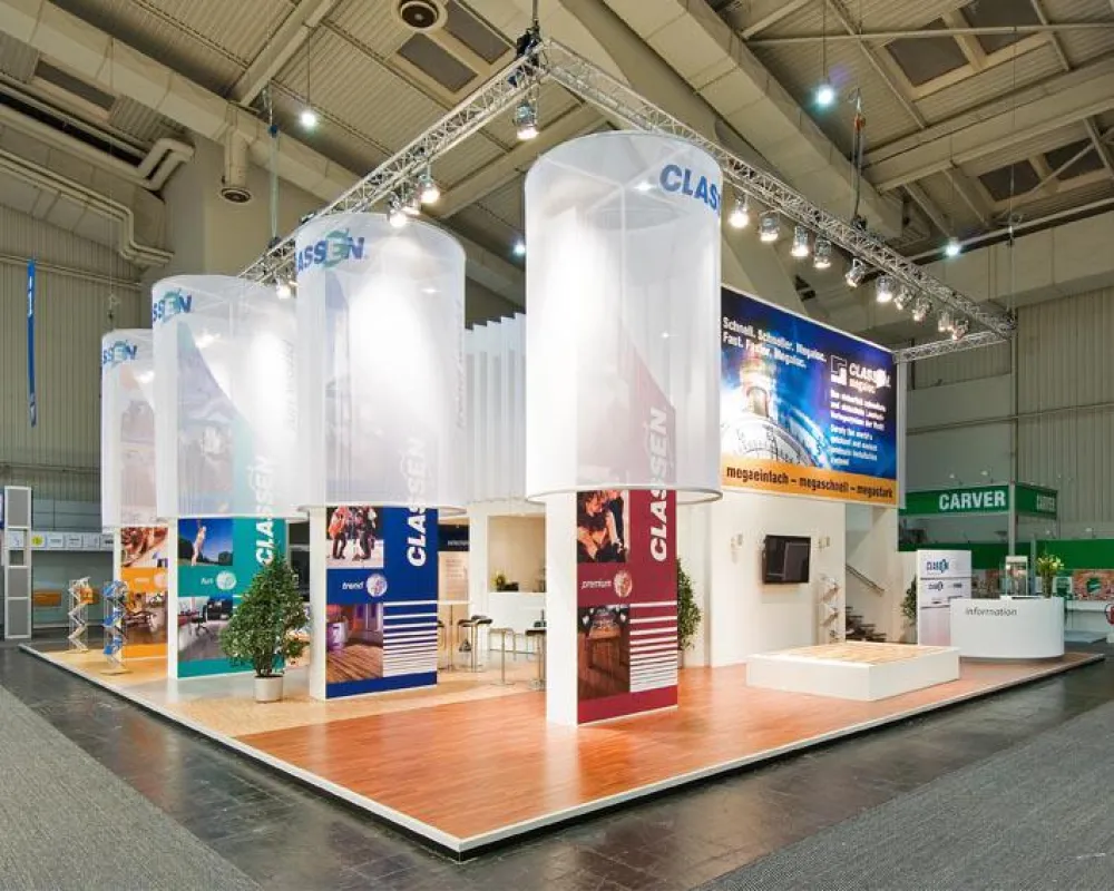 Der CLASSEN-Messestand auf der Domotex 2007 zeigt die neue Strategie der CLASSEN-Laminatbodenwelten. CLASSEN megaloc war das echte Messehighlight in der Halle der Laminatproduzenten.