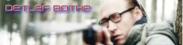 Bild: Detlef Bothe (bekannt aus James Bond) und Walter Appel gratulieren dem Internet-Magazin zum Jubiläum...